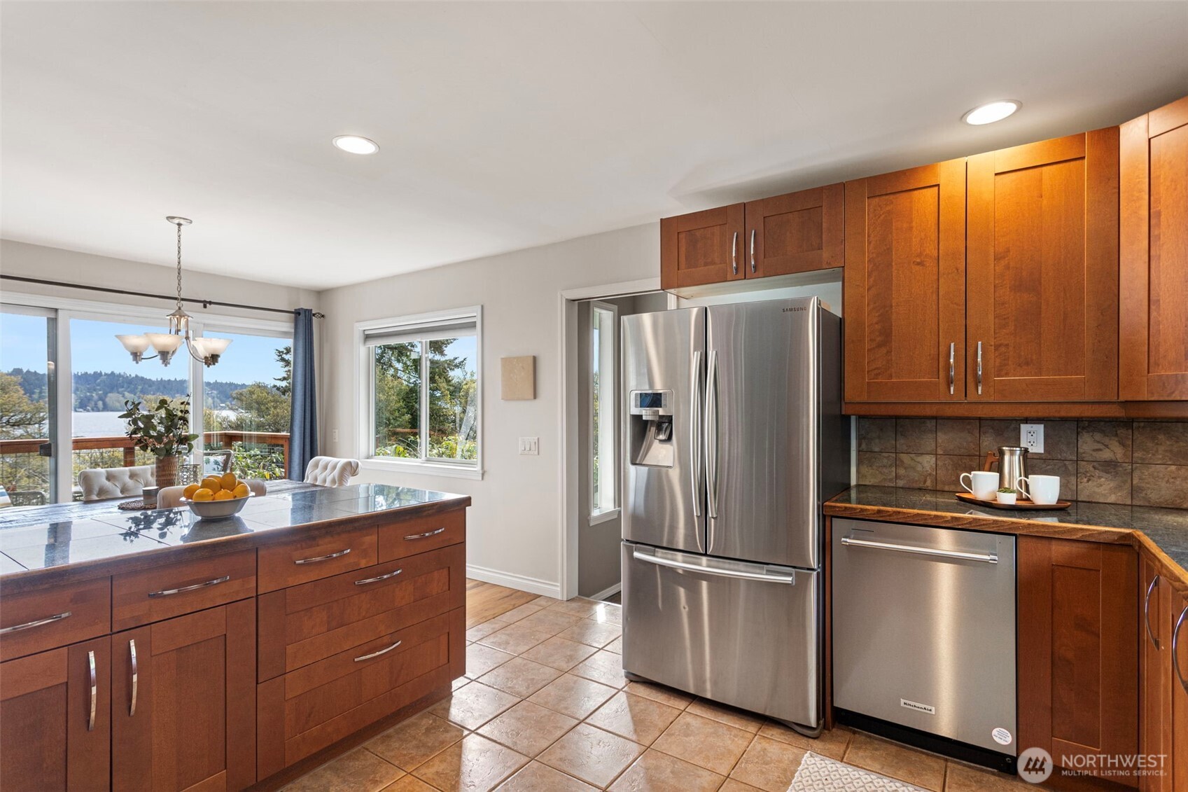 11210 Lakeside Avenue NE, Seattle, WA 98125