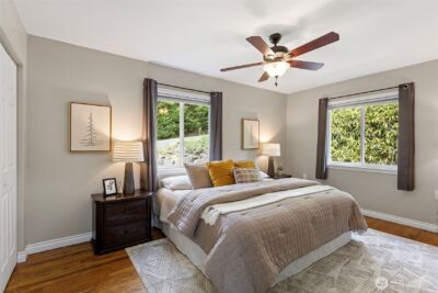 11210 Lakeside Avenue NE, Seattle, WA 98125 - Photo 23