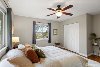 11210 Lakeside Avenue NE, Seattle, WA 98125 - Photo 26