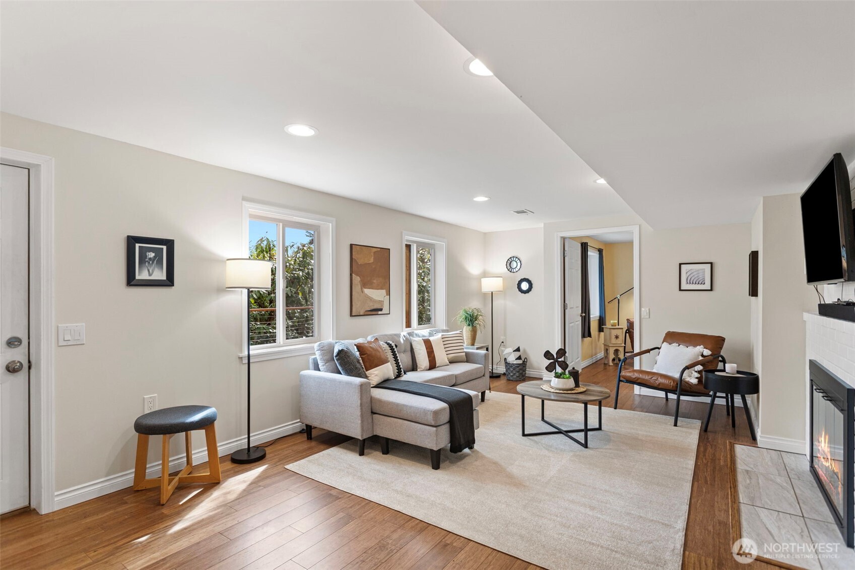 11210 Lakeside Avenue NE, Seattle, WA 98125