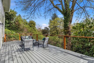 11210 Lakeside Avenue NE, Seattle, WA 98125 - Photo 30