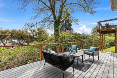 11210 Lakeside Avenue NE, Seattle, WA 98125 - Photo 36