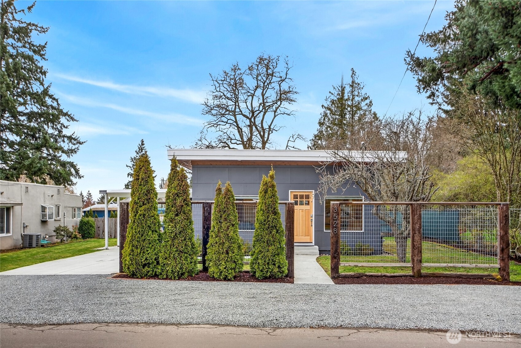 3528 SW 98th Street , Seattle, WA 98126