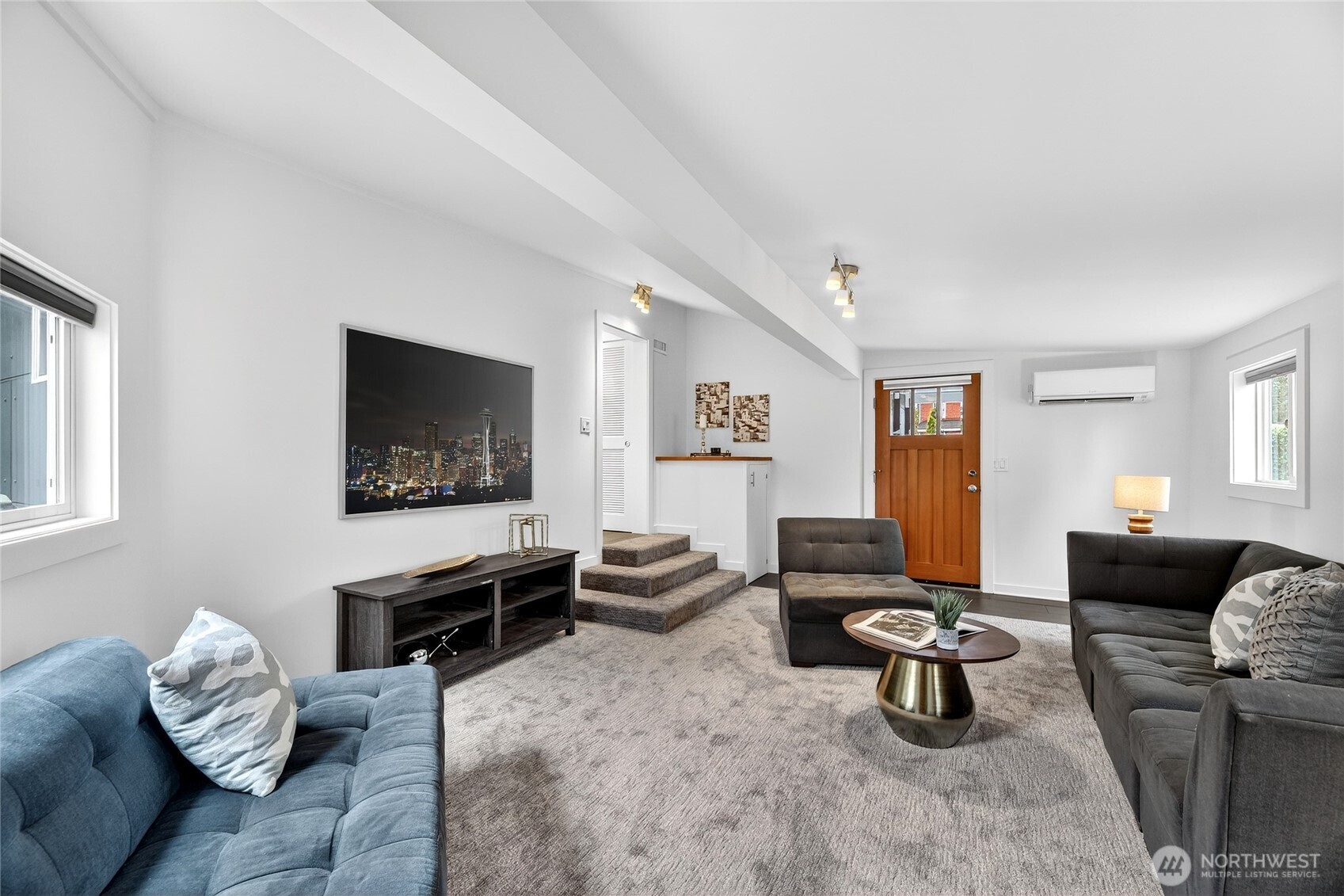 3528 SW 98th Street , Seattle, WA 98126