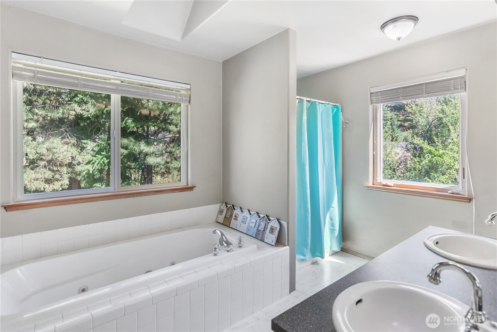 15305 Chumstick Highway , Leavenworth, WA 98826