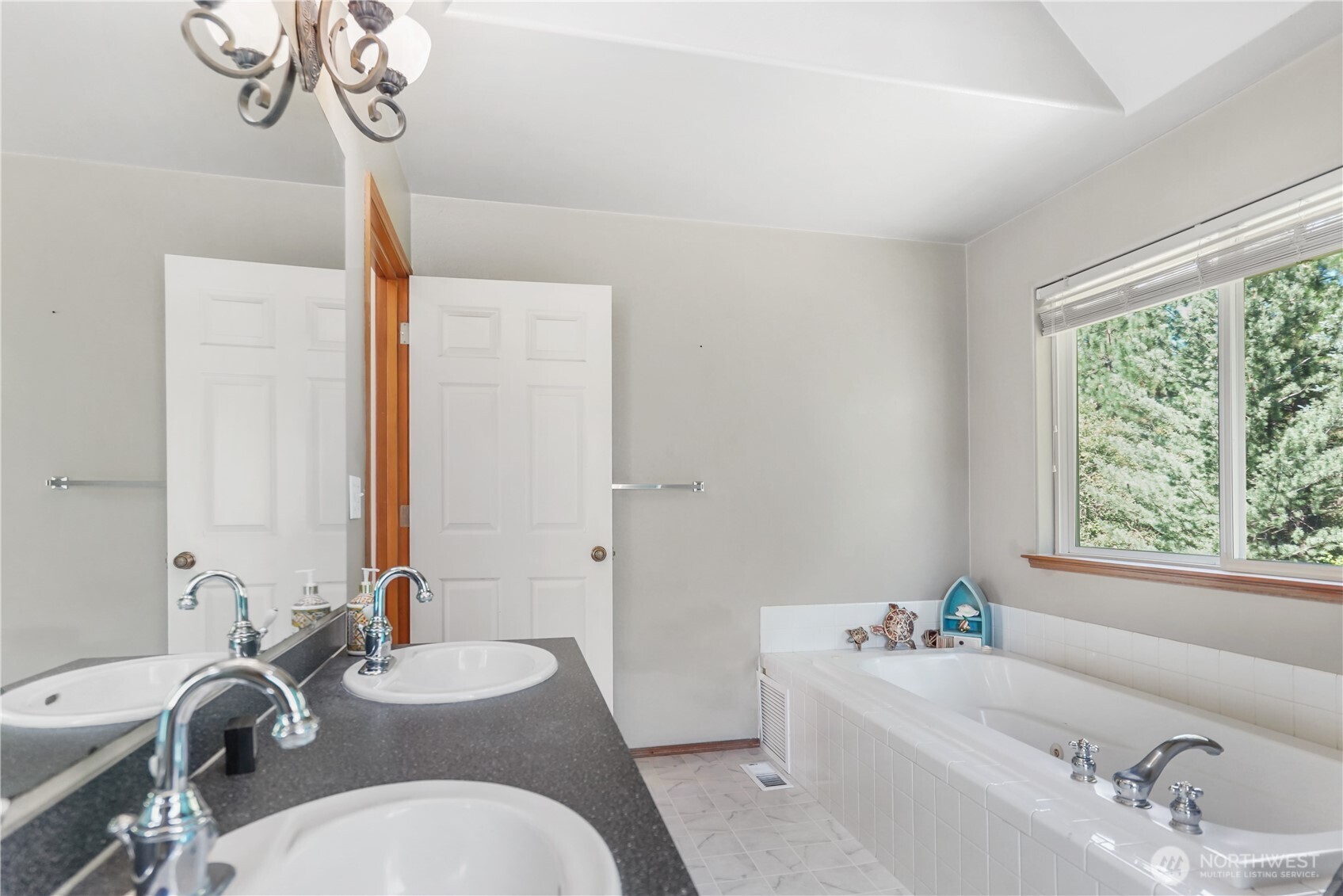 15305 Chumstick Highway , Leavenworth, WA 98826