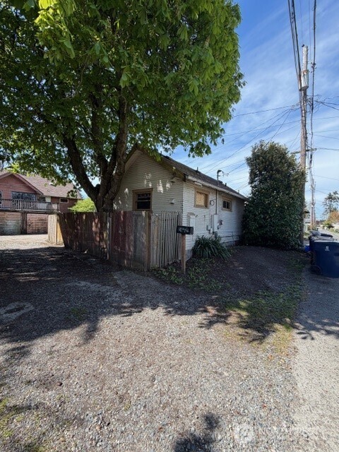 4325 S J Street , Tacoma, WA 98418