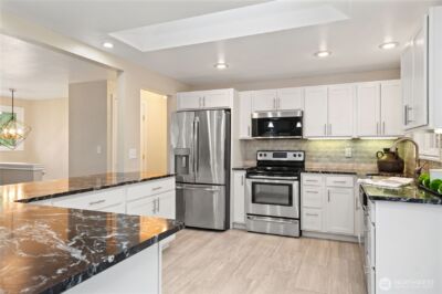 408 119th Avenue E, Edgewood, WA 98372-1231 - Photo 14