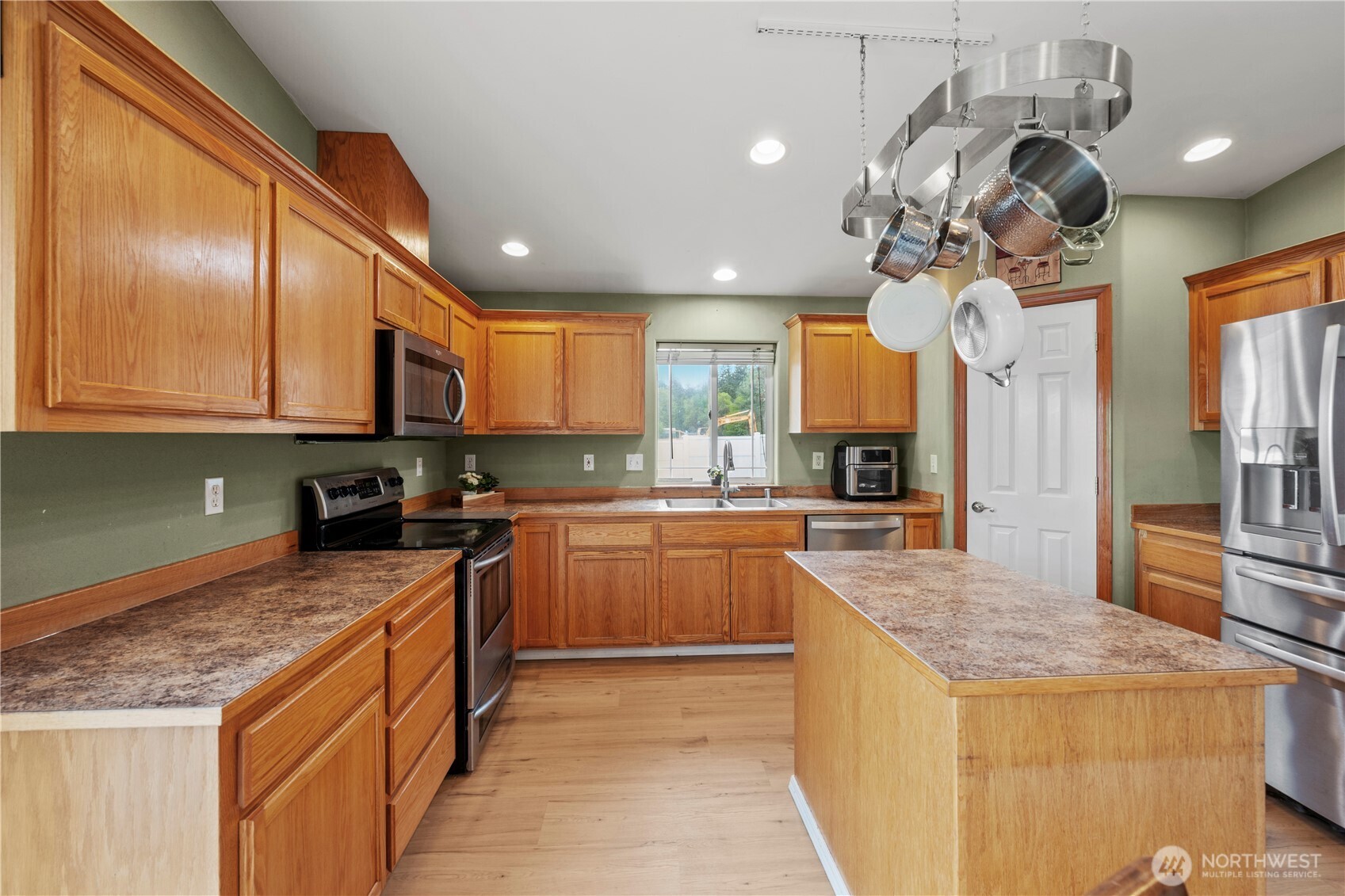 317 Teresa Street , Camano Island, WA 98282