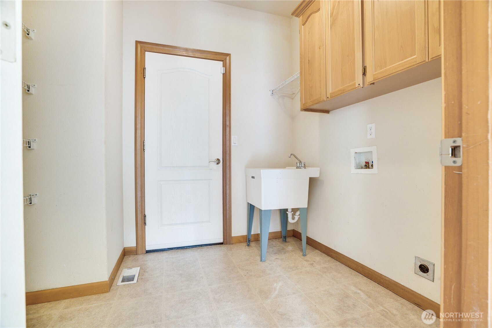 19321 205th Street E, Orting, WA 98360