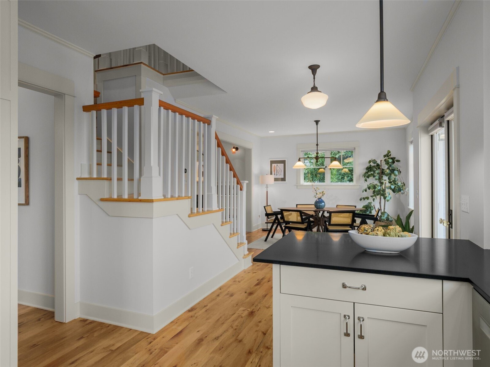 1823 Warren Avenue N, Seattle, WA 98109