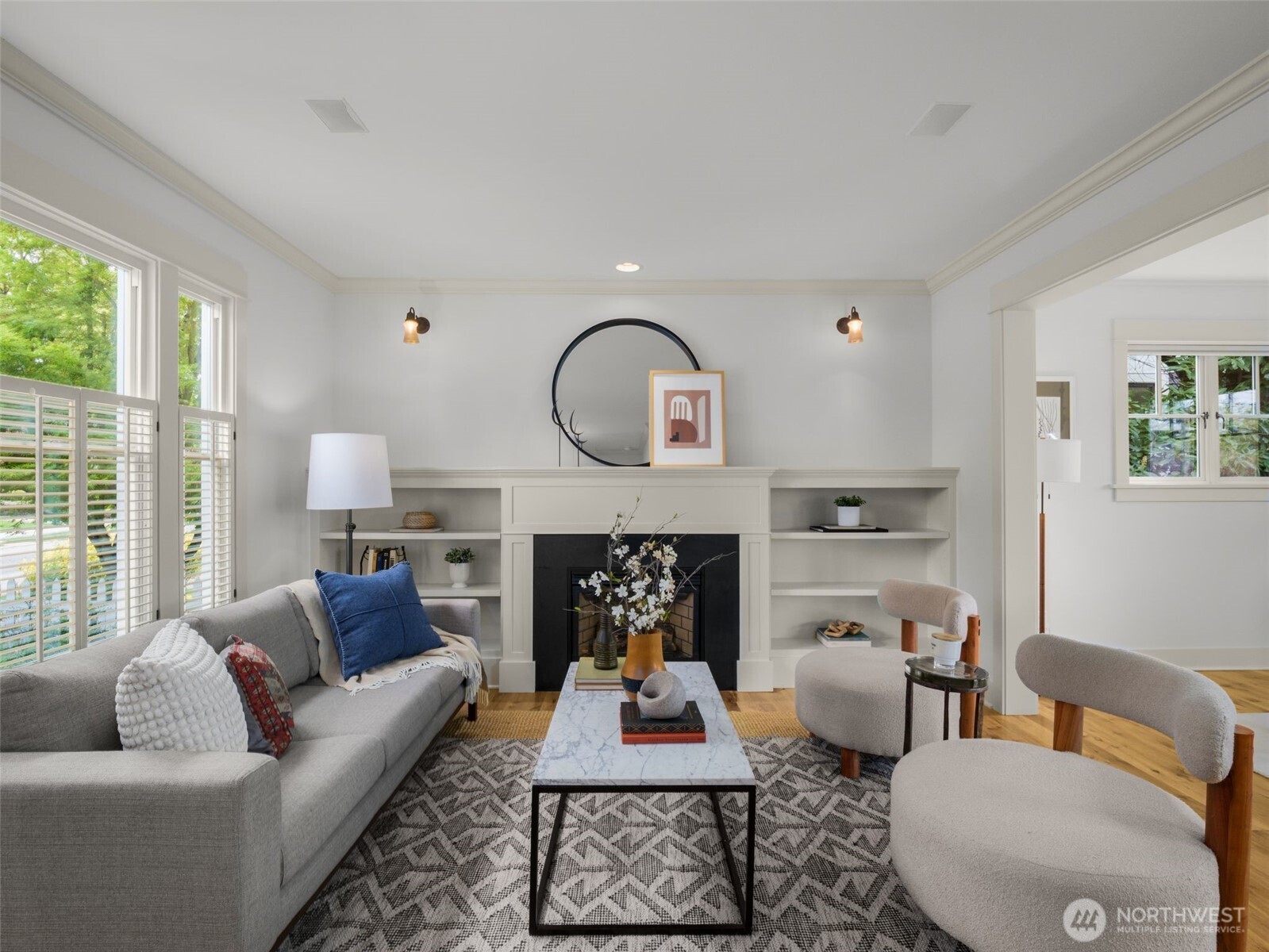 1823 Warren Avenue N, Seattle, WA 98109