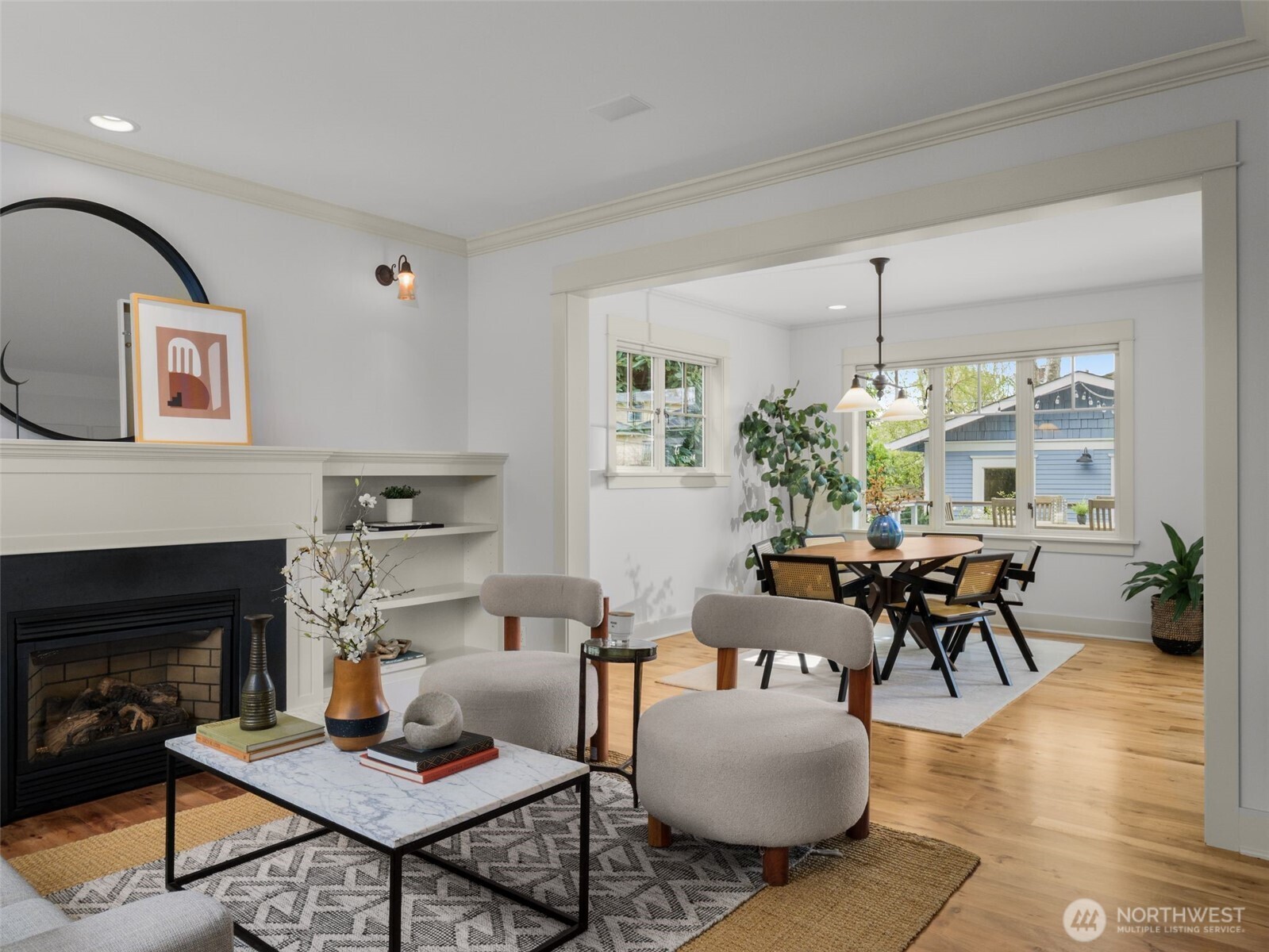 1823 Warren Avenue N, Seattle, WA 98109