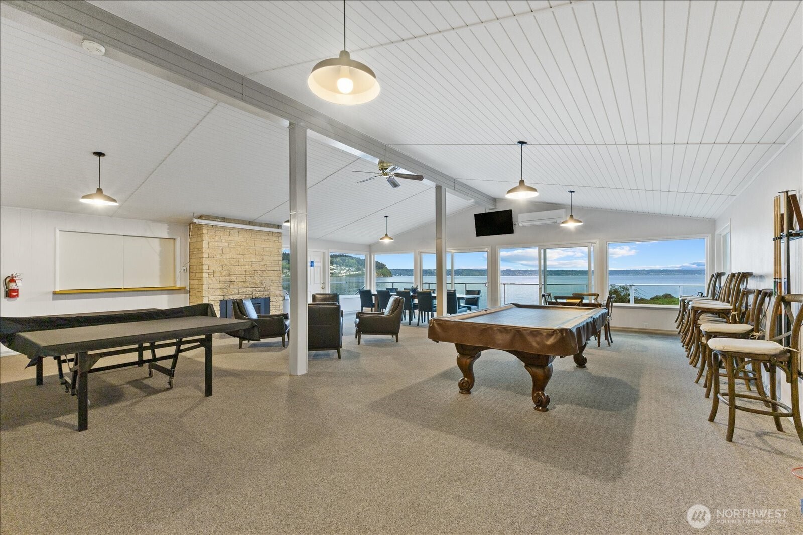 3697 Driftwood Drive , Clinton, WA 98236