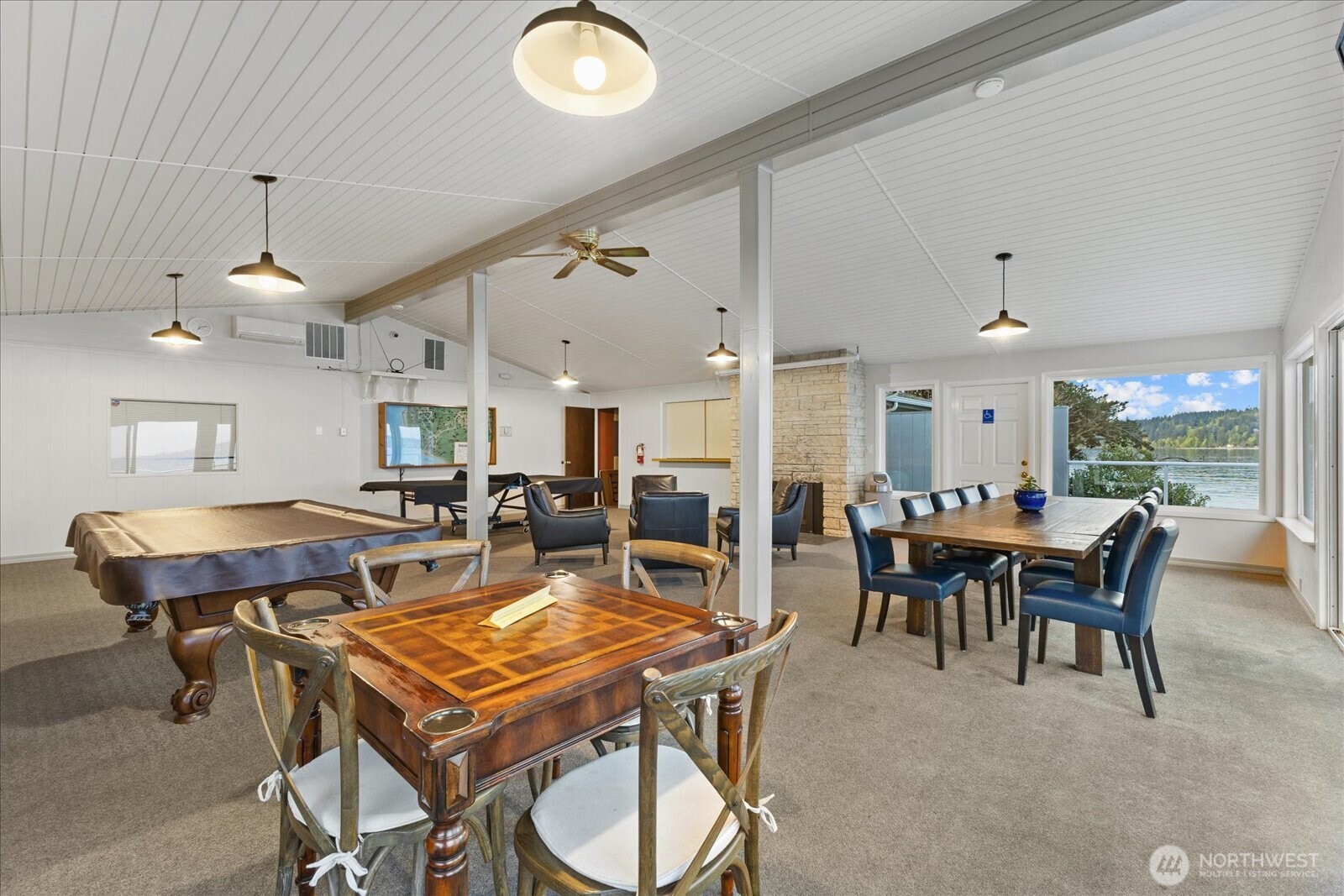 3697 Driftwood Drive , Clinton, WA 98236