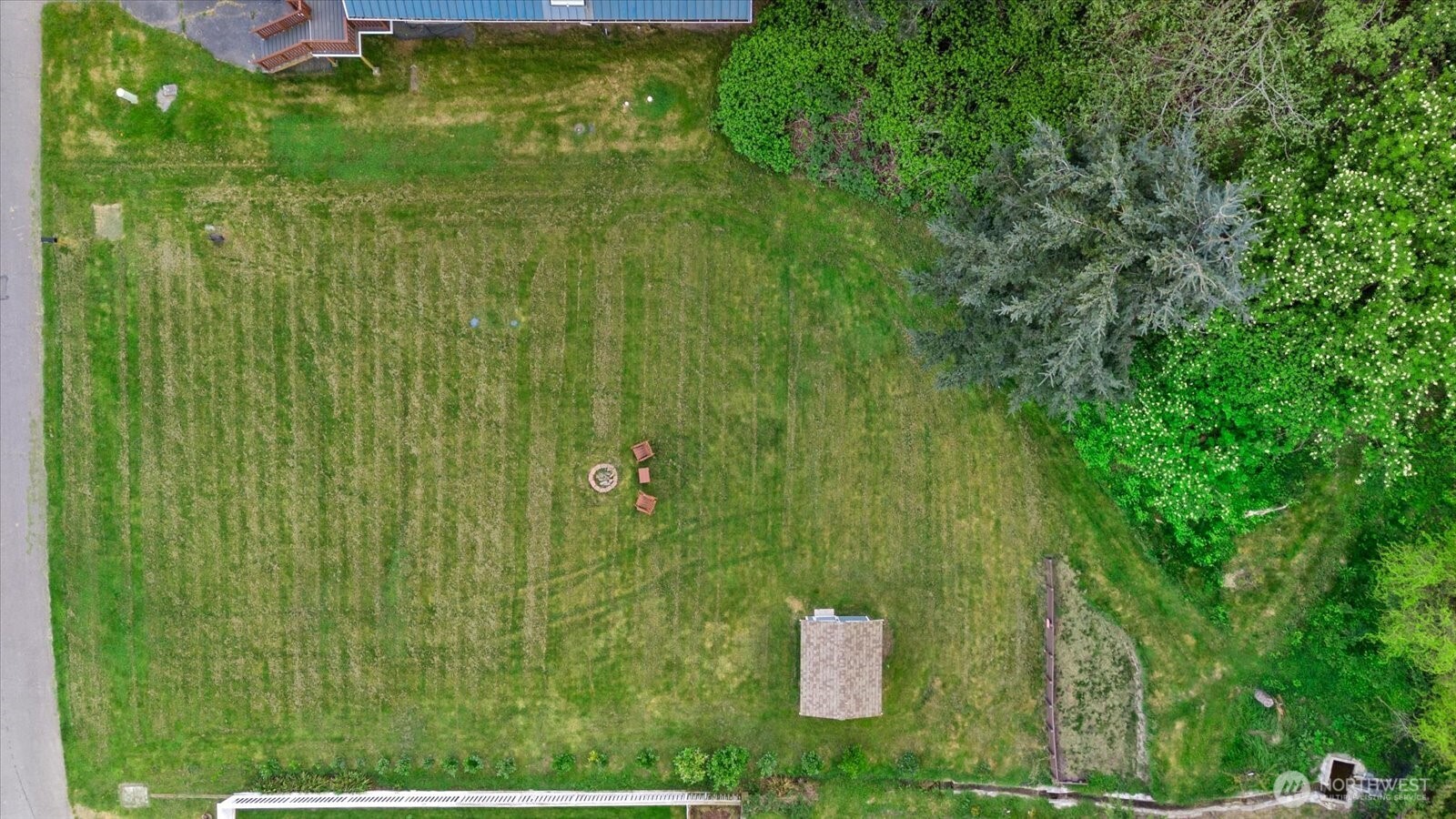 3697 Driftwood Drive , Clinton, WA 98236