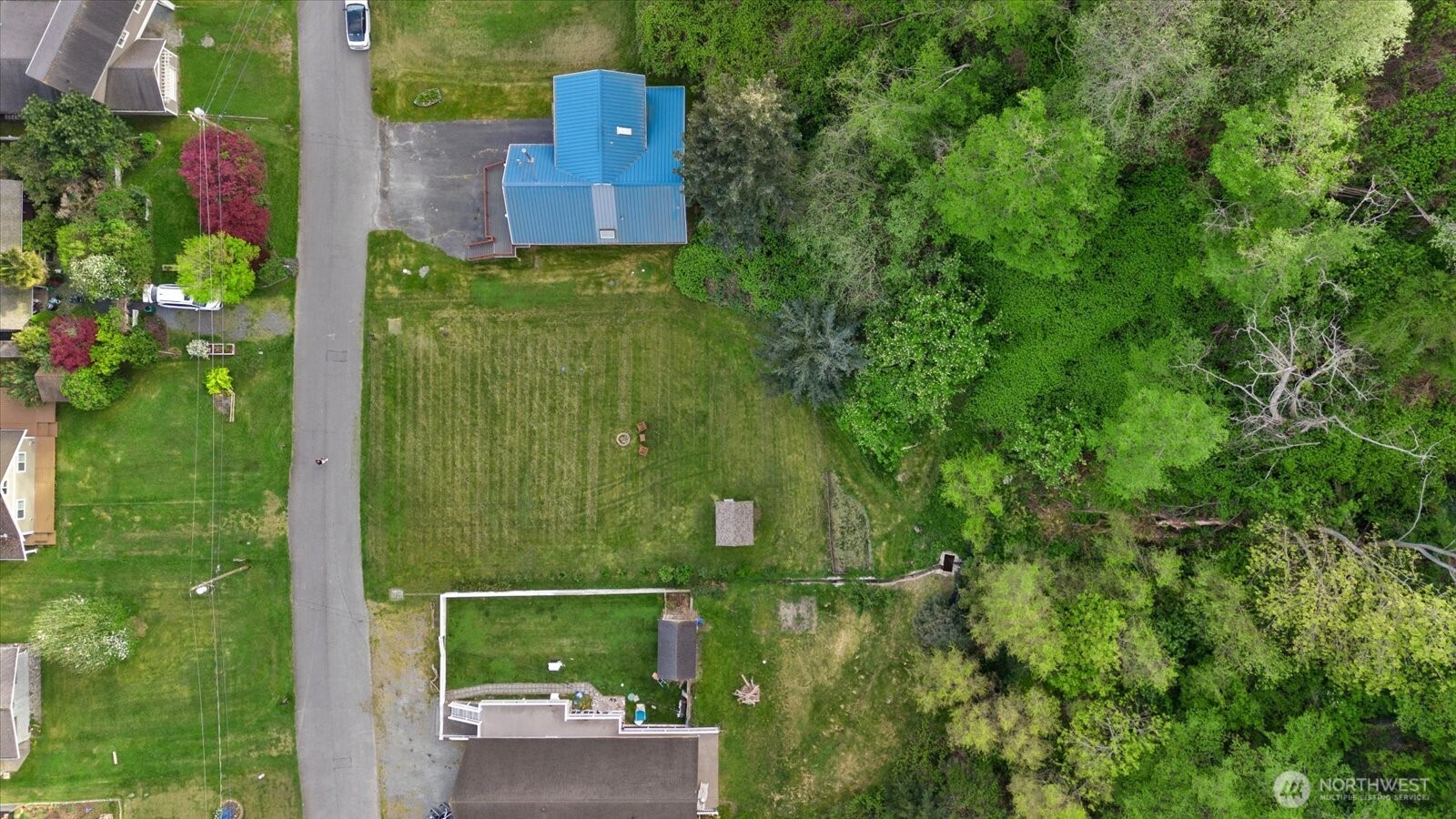 3697 Driftwood Drive , Clinton, WA 98236