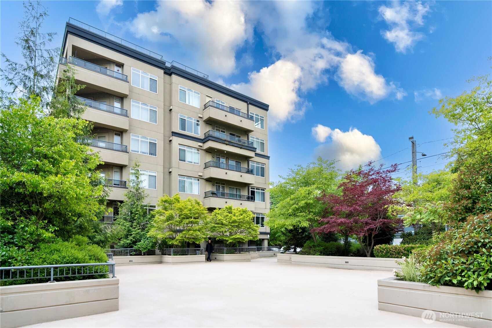 1000 Aurora Avenue N #311, Seattle, WA 98109