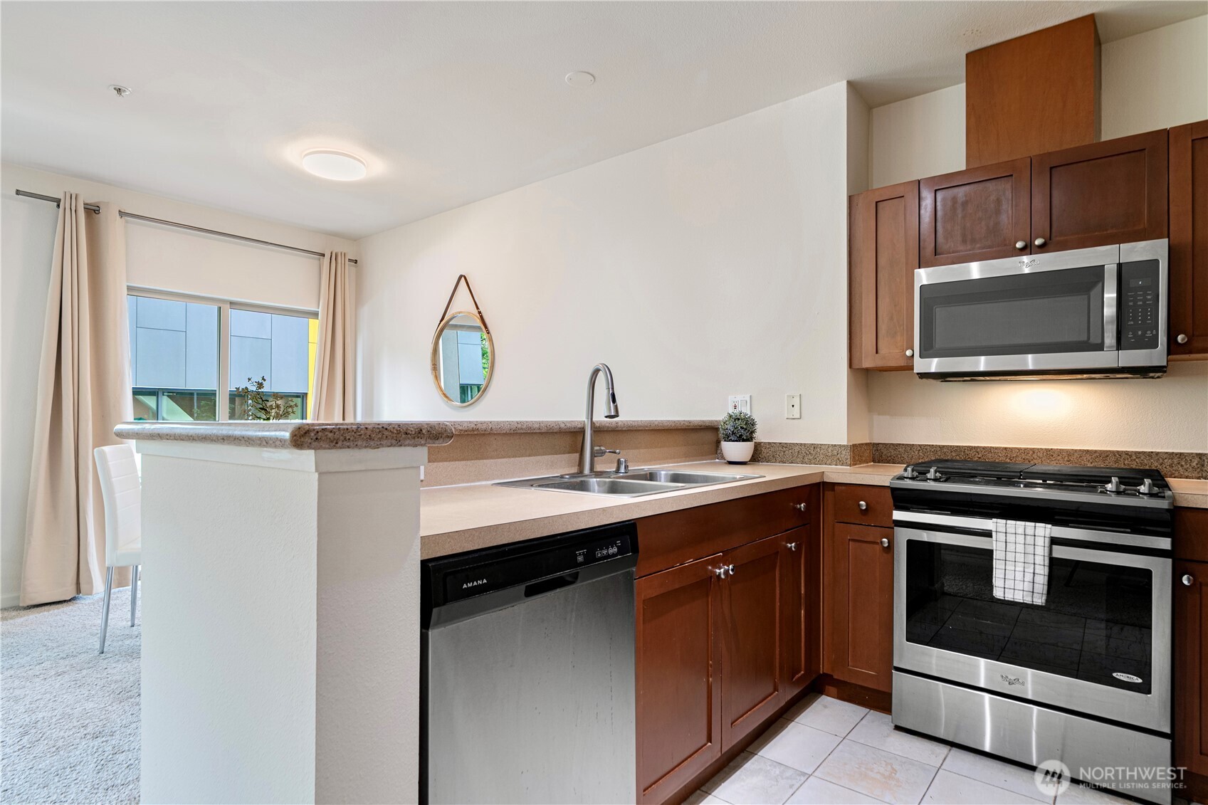 1000 Aurora Avenue N #311, Seattle, WA 98109