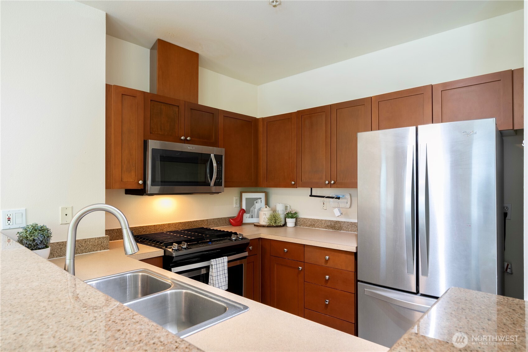 1000 Aurora Avenue N #311, Seattle, WA 98109