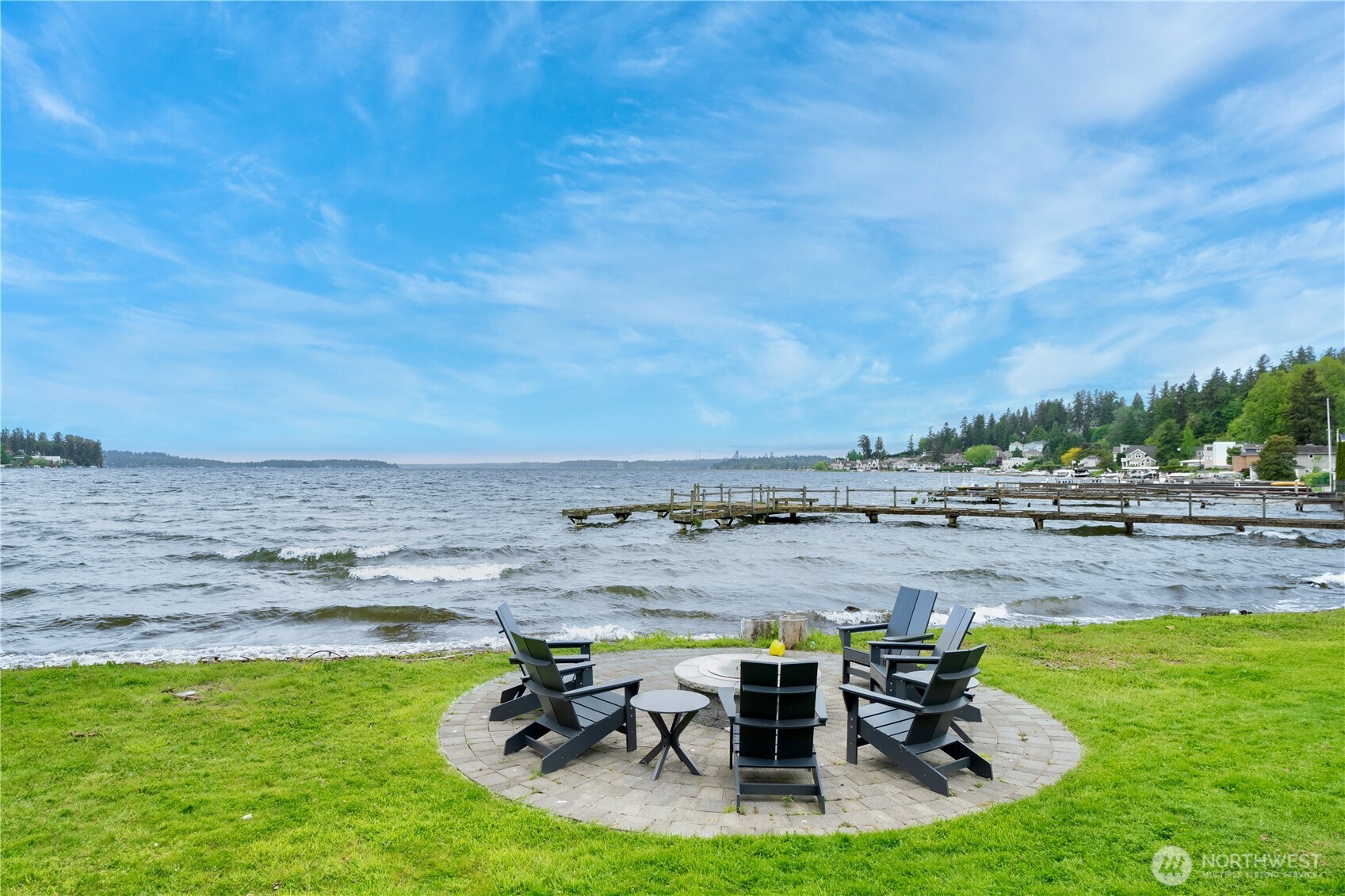9201 NE Juanita Drive #205, Kirkland, WA 98034