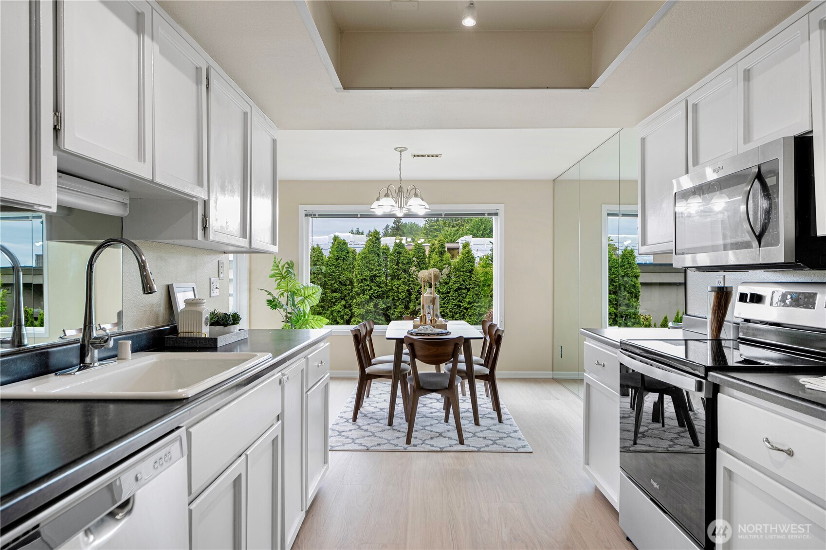 9201 NE Juanita Drive #205, Kirkland, WA 98034