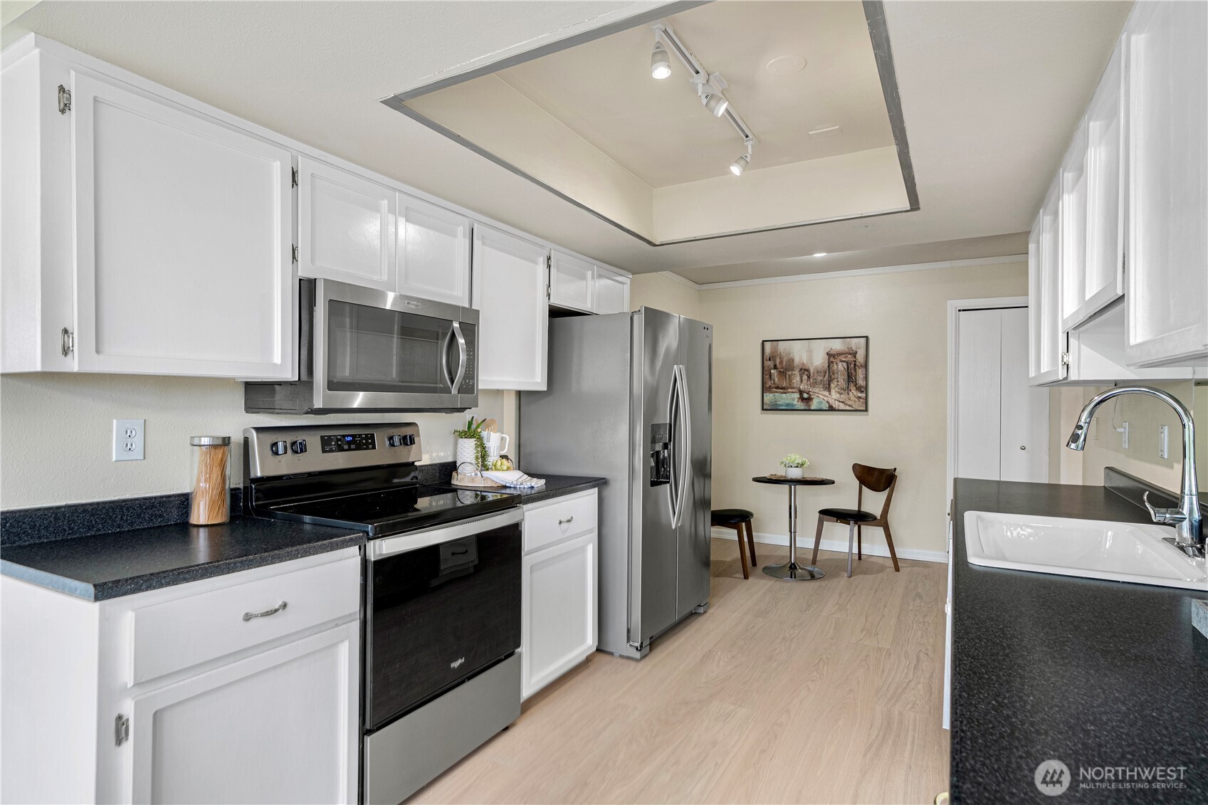 9201 NE Juanita Drive #205, Kirkland, WA 98034