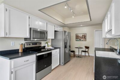 9201 NE Juanita Drive #205, Kirkland, WA 98034 - Photo 16