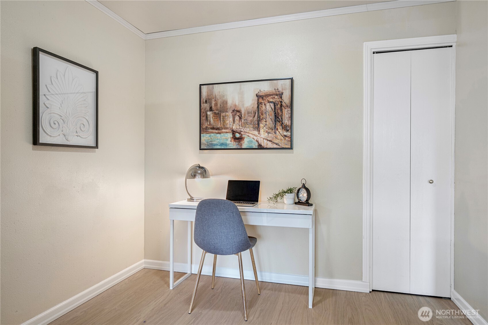 9201 NE Juanita Drive #205, Kirkland, WA 98034