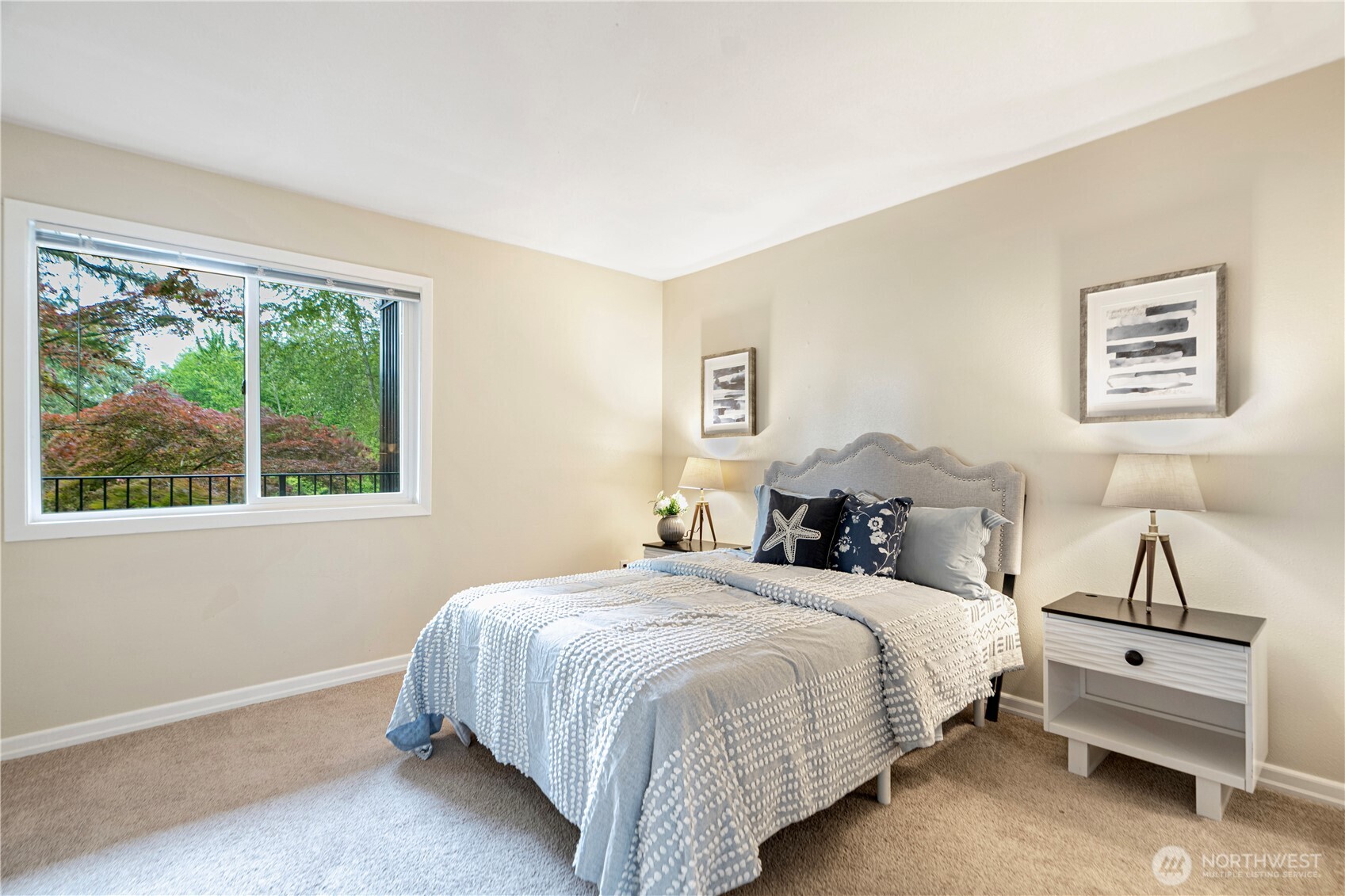 9201 NE Juanita Drive #205, Kirkland, WA 98034