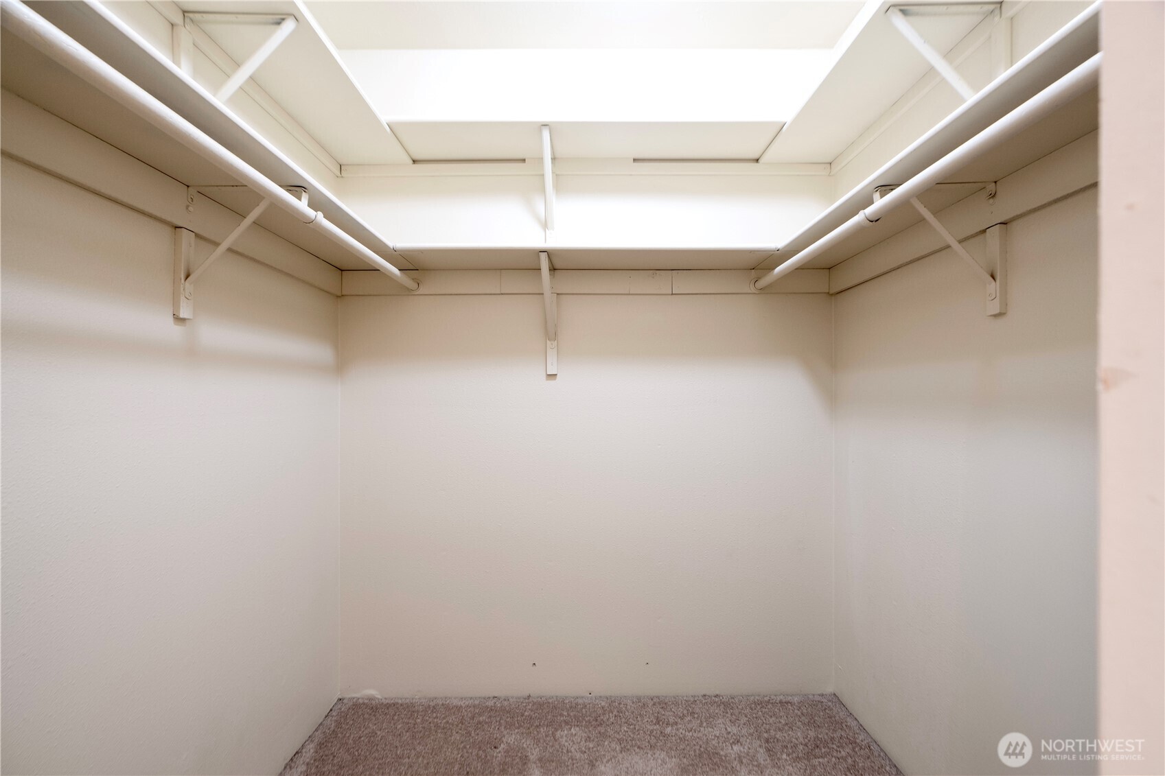 9201 NE Juanita Drive #205, Kirkland, WA 98034