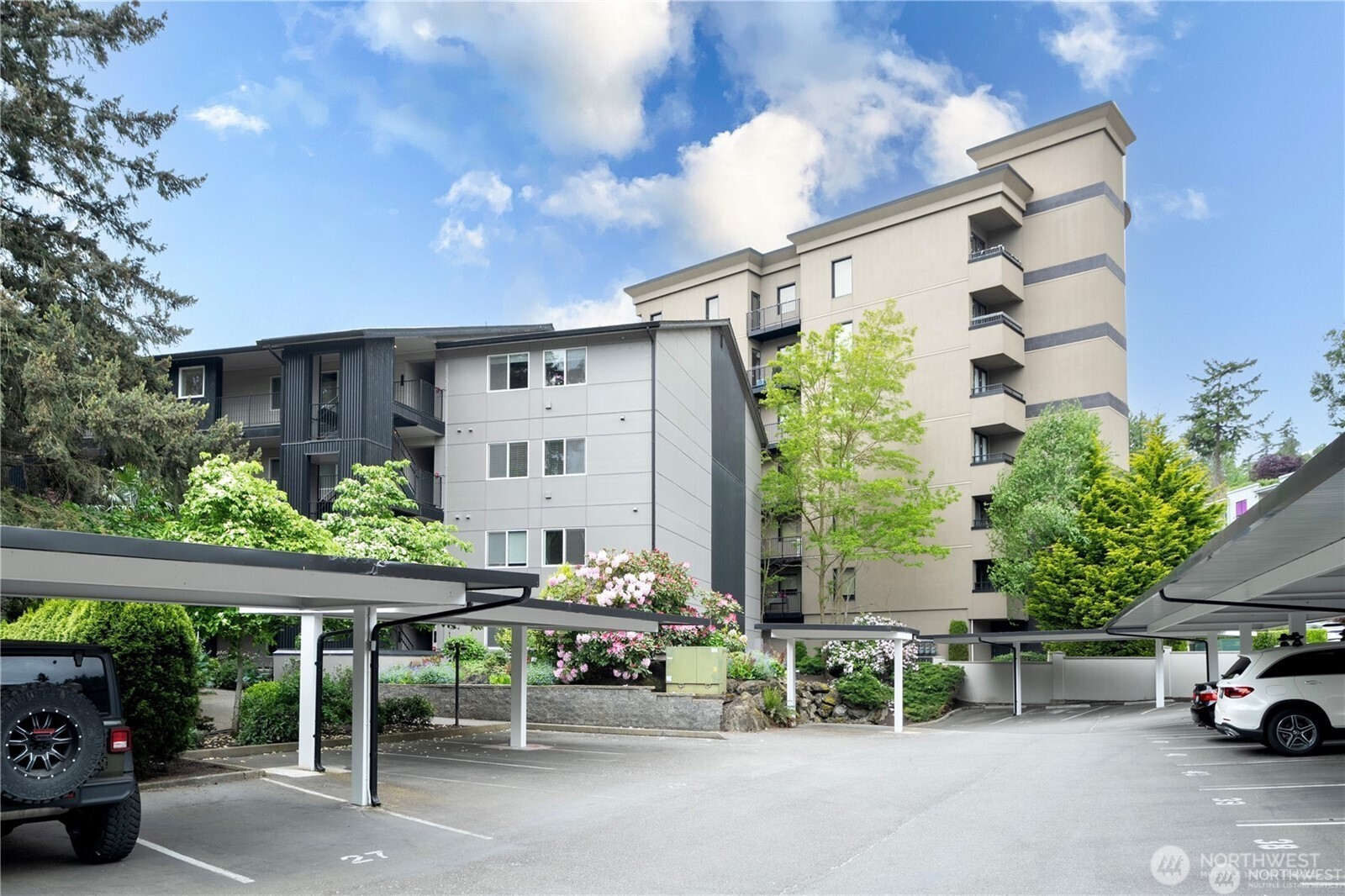 9201 NE Juanita Drive #205, Kirkland, WA 98034