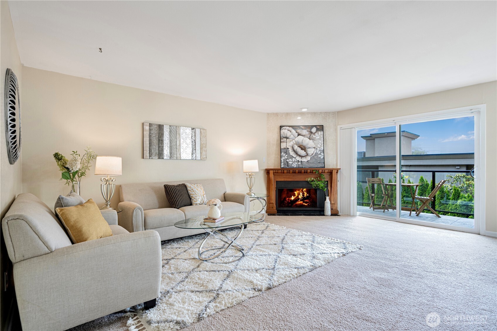 9201 NE Juanita Drive #205, Kirkland, WA 98034