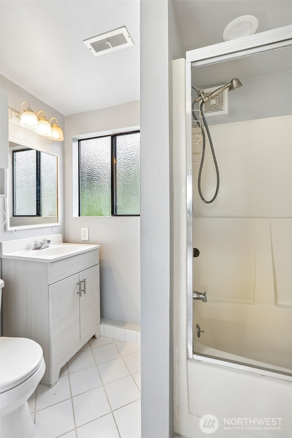 620 SE Kramer Place , Issaquah, WA 98027