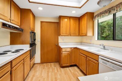 620 SE Kramer Place , Issaquah, WA 98027 - Photo 6