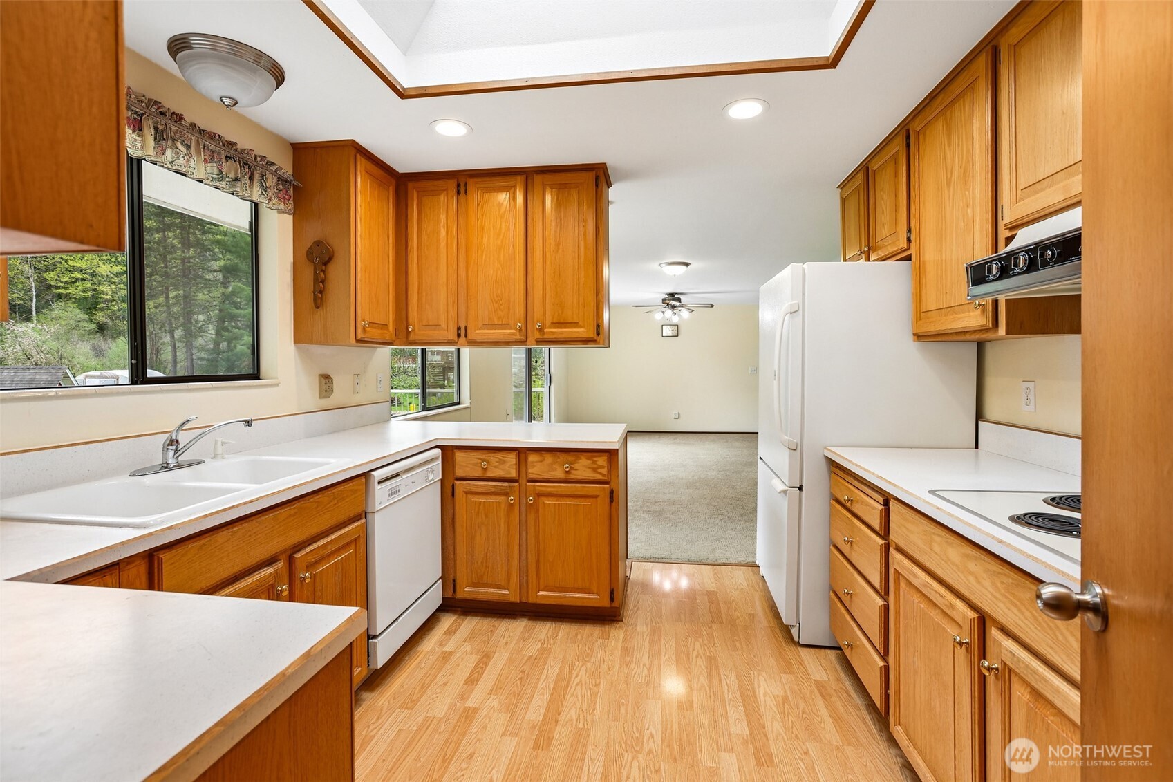 620 SE Kramer Place , Issaquah, WA 98027