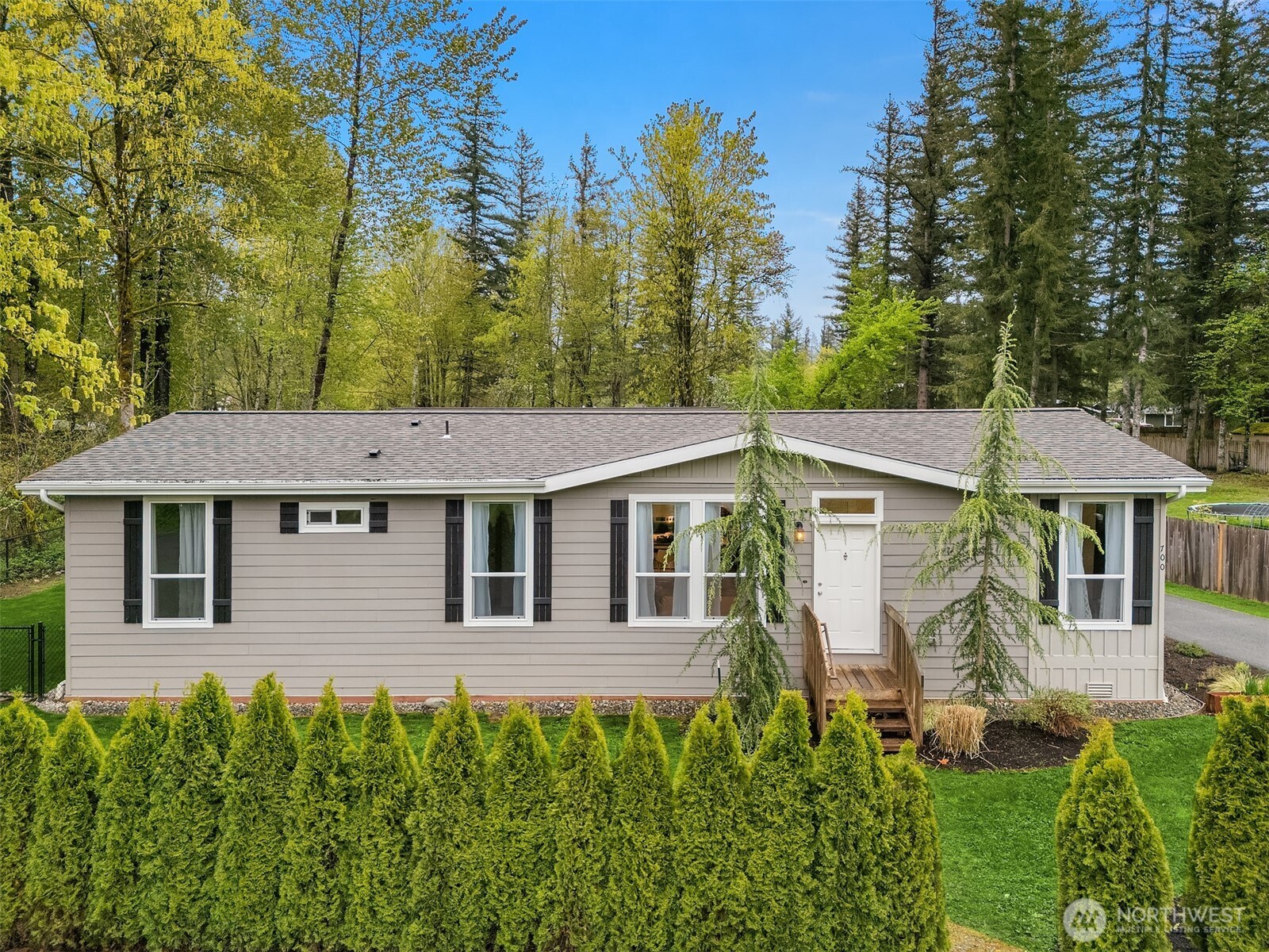 700 May Creek Road , Gold Bar, WA 98251