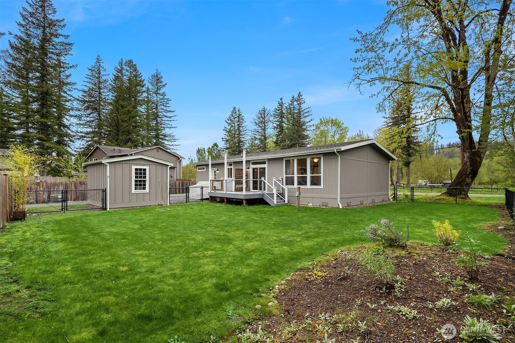 700 May Creek Road , Gold Bar, WA 98251