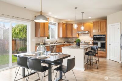 25499 SE 274th Place , Maple Valley, WA 98038 - Photo 11