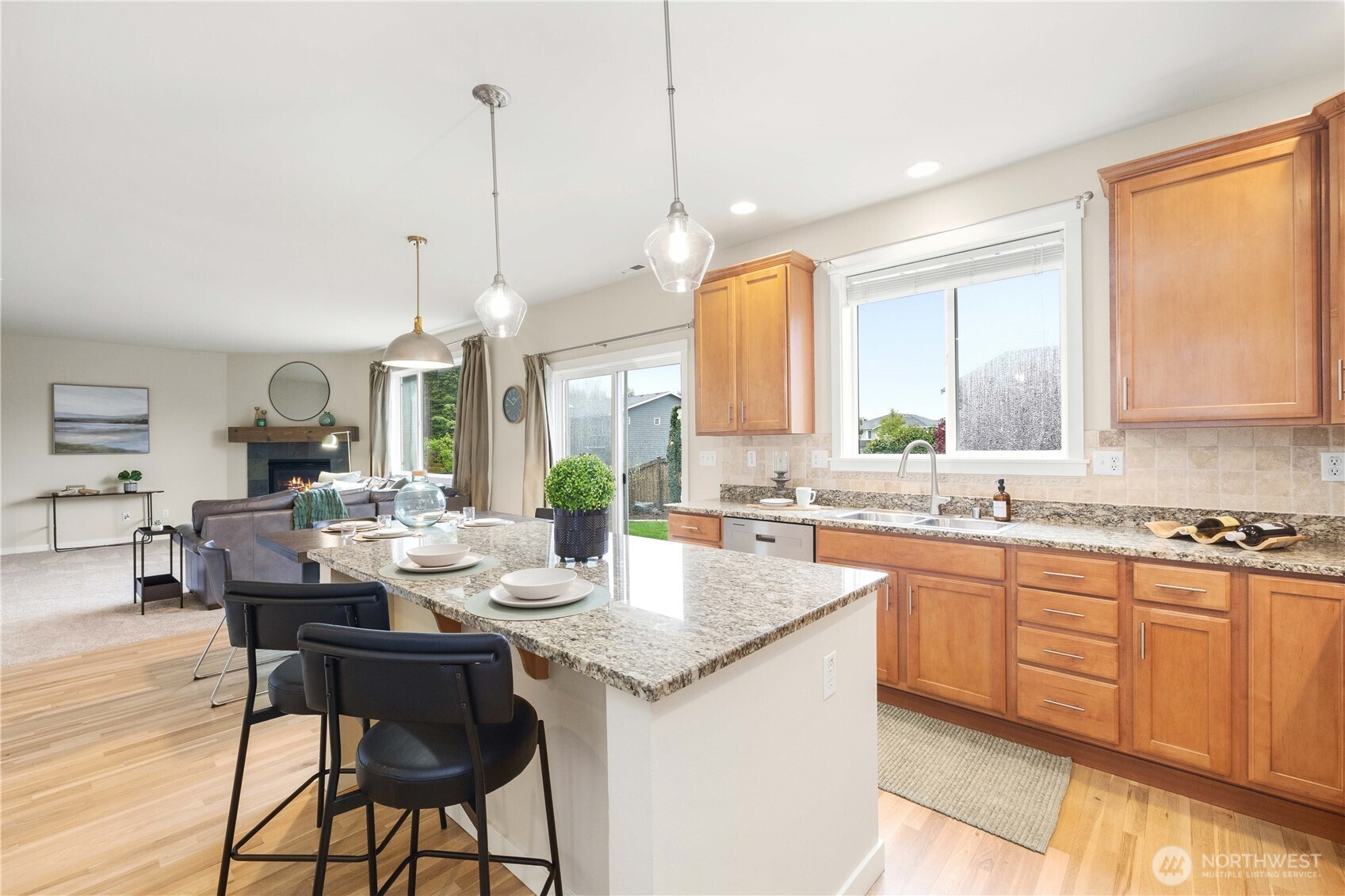 25499 SE 274th Place , Maple Valley, WA 98038