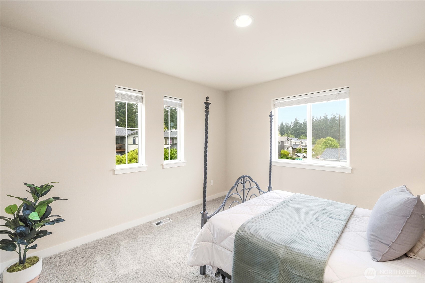 25499 SE 274th Place , Maple Valley, WA 98038