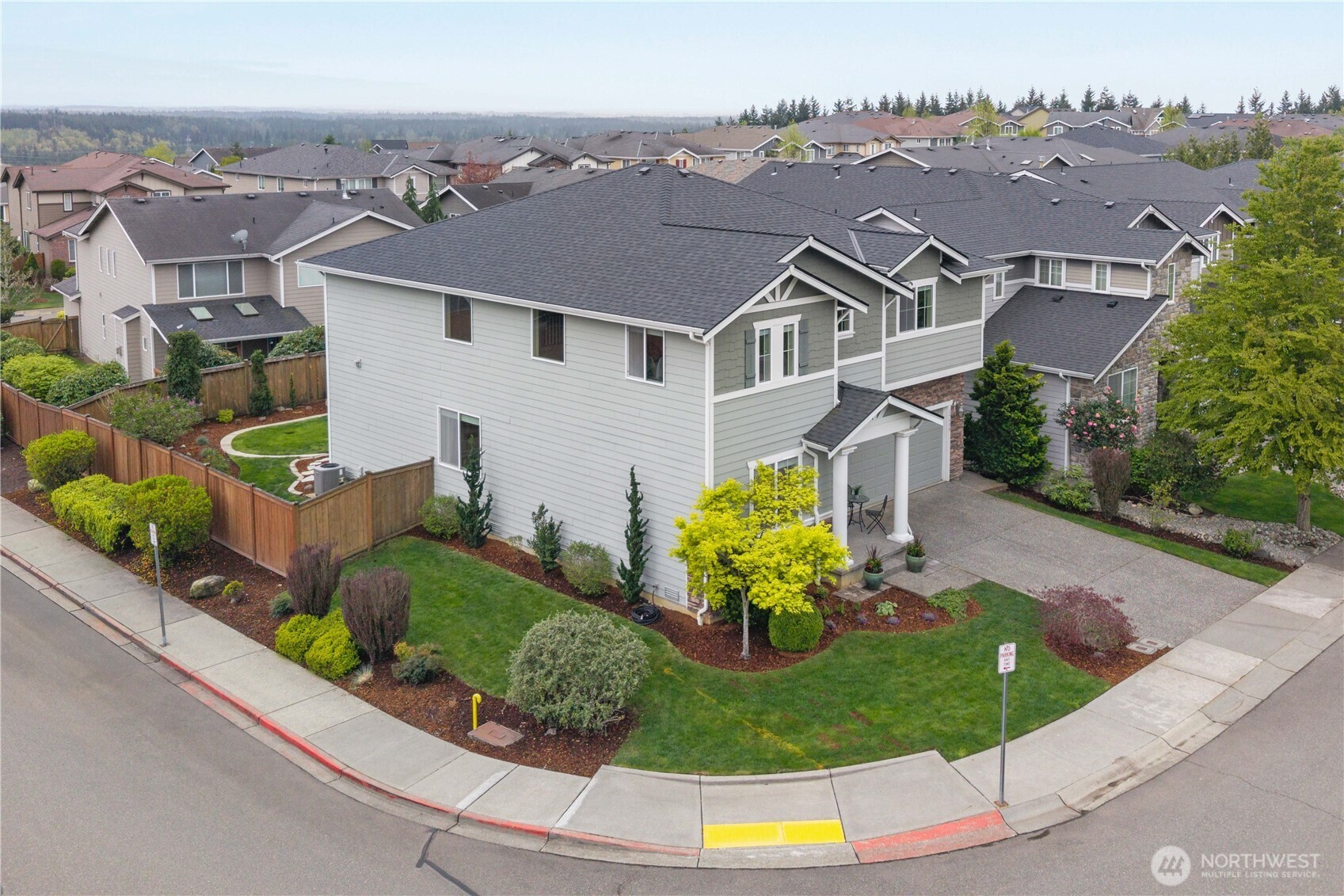25499 SE 274th Place , Maple Valley, WA 98038