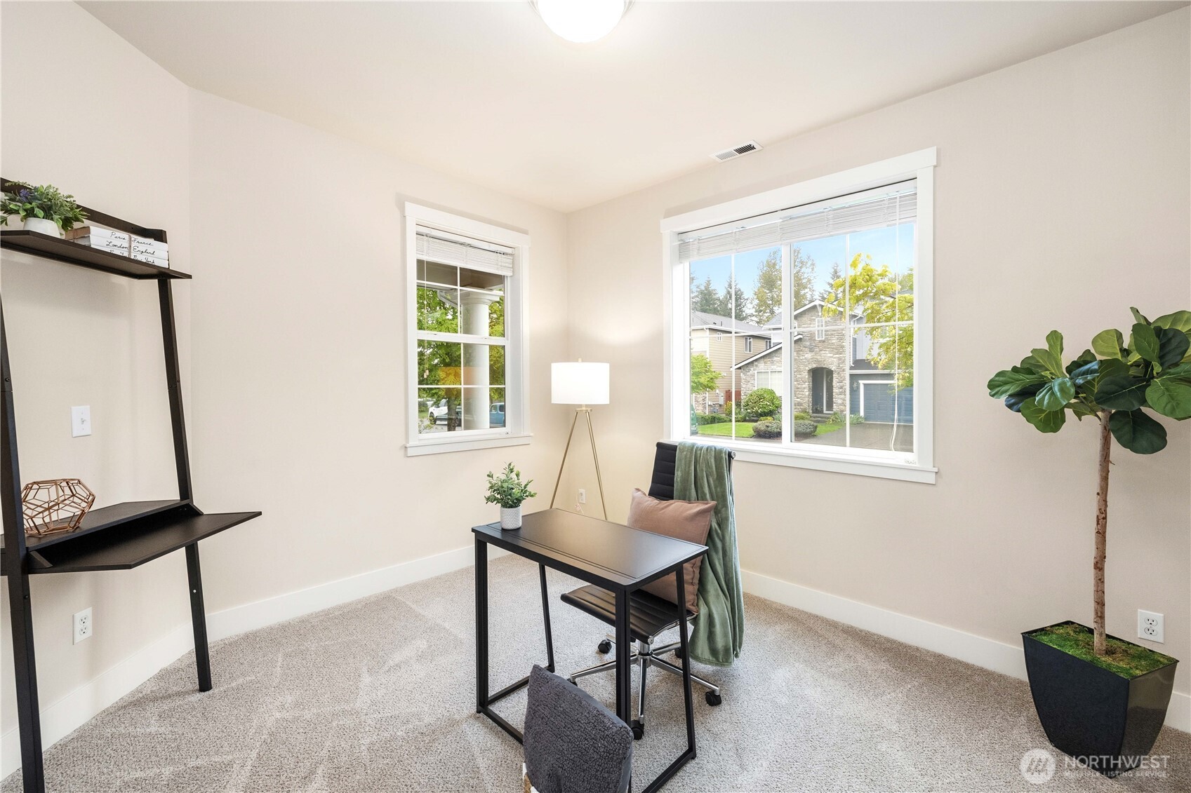25499 SE 274th Place , Maple Valley, WA 98038