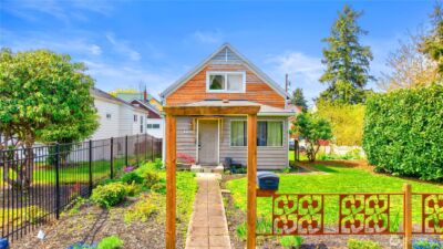 1628 Oakes Ave , Everett, WA 98201 - Photo 1