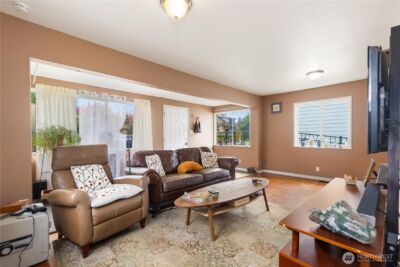 1628 Oakes Ave , Everett, WA 98201 - Photo 6