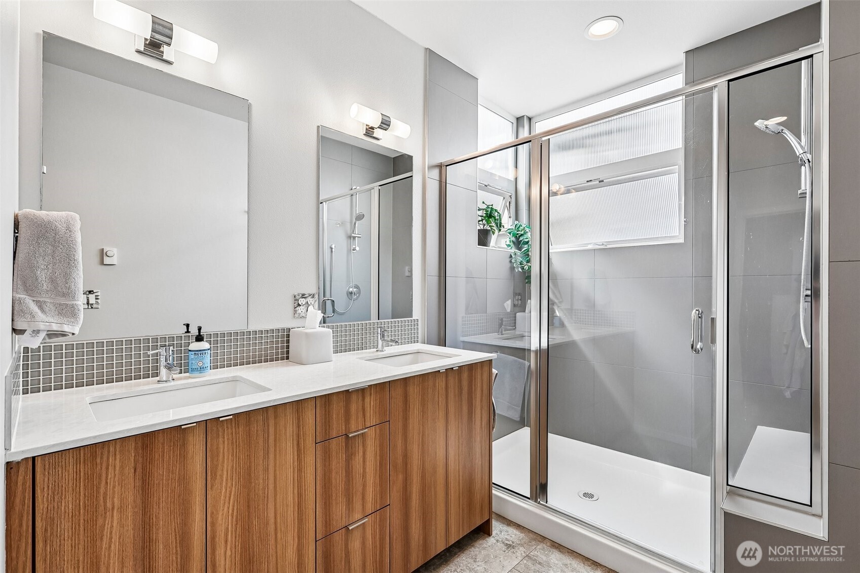 4306 Evanston Avenue N, Seattle, WA 98103