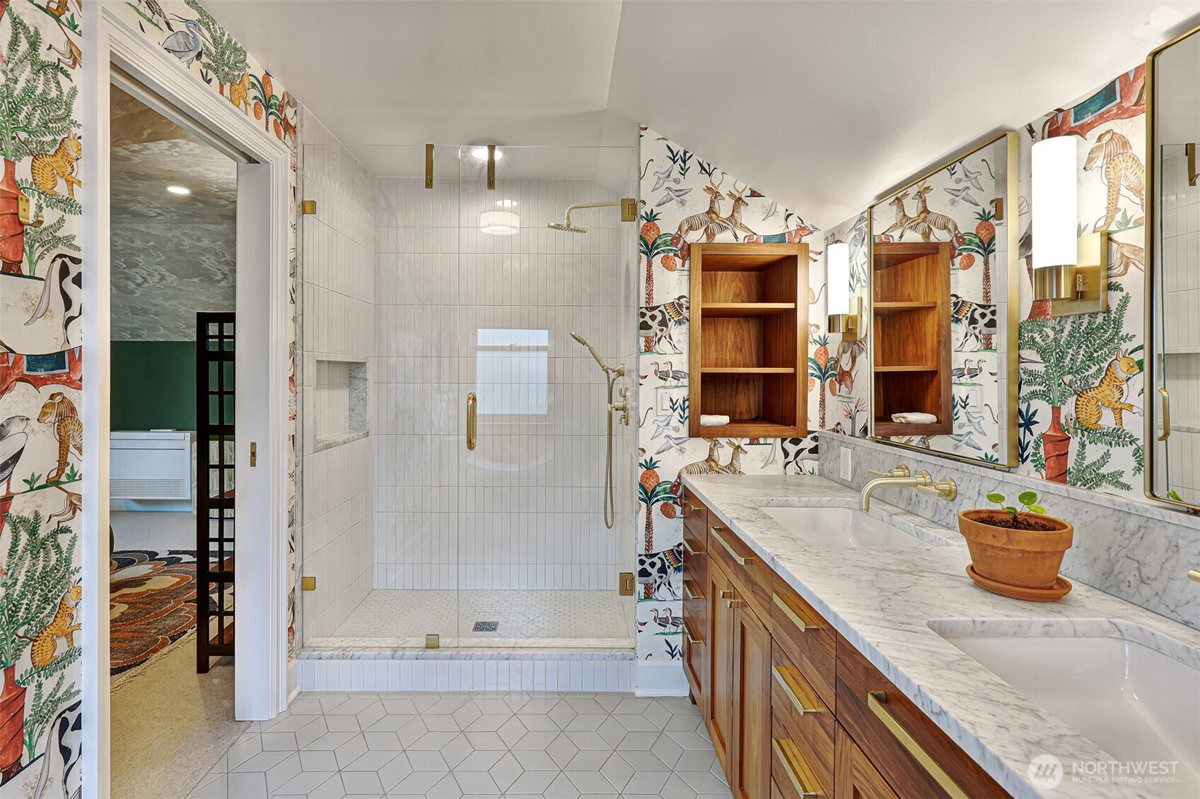 342 NW 76th Street , Seattle, WA 98117