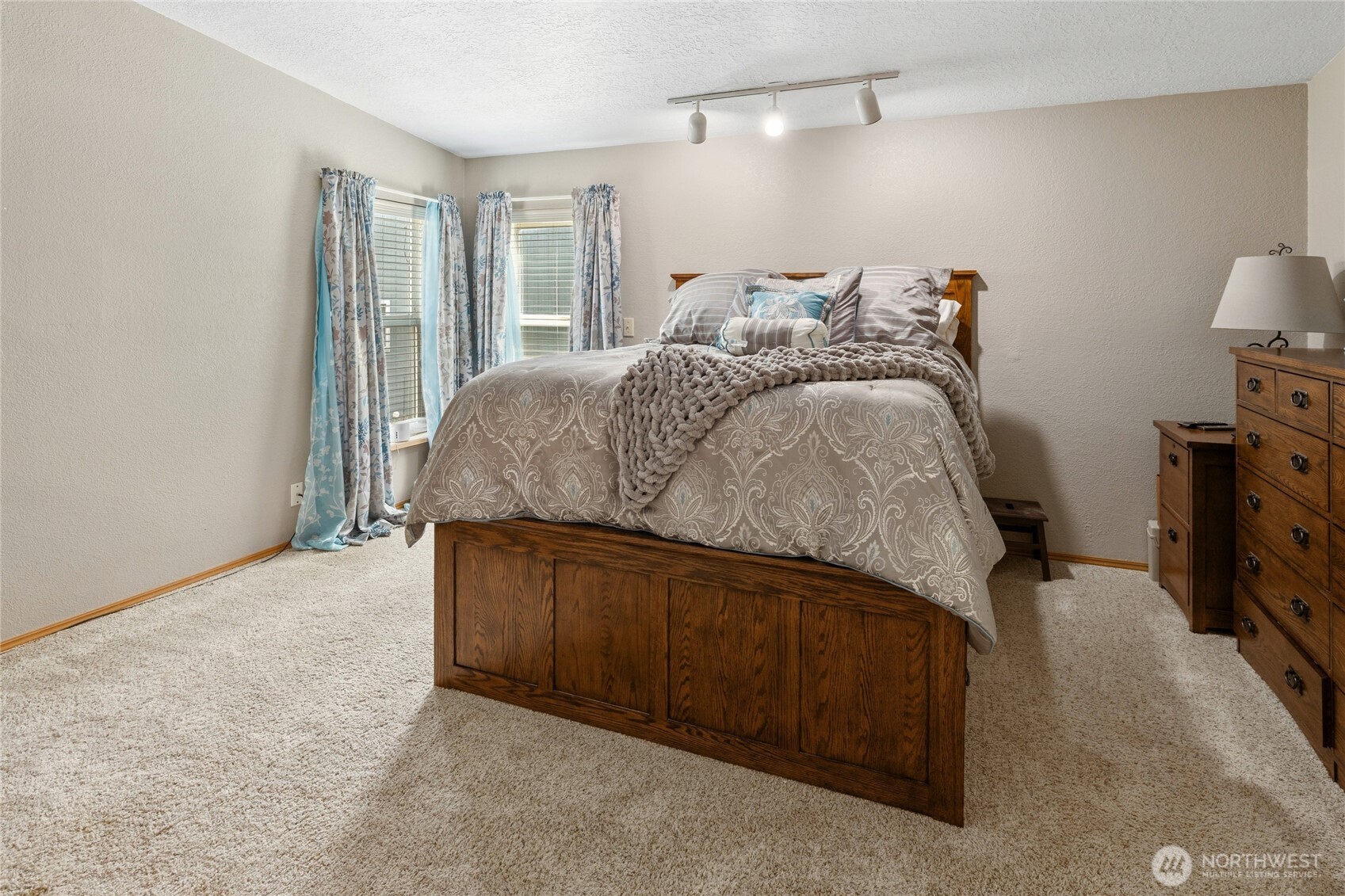 700 N Pierce Street , Kittitas, WA 98934