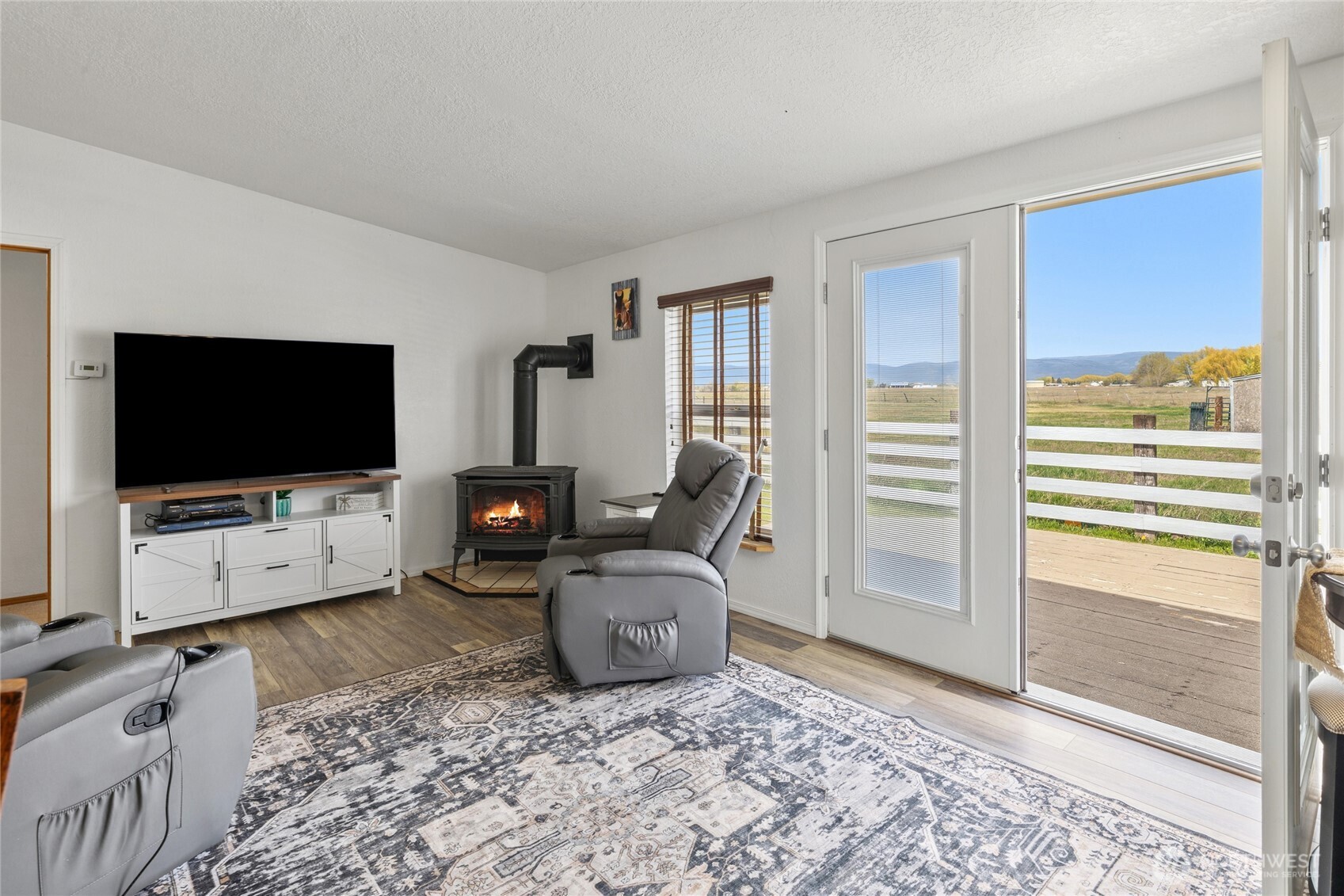 700 N Pierce Street , Kittitas, WA 98934