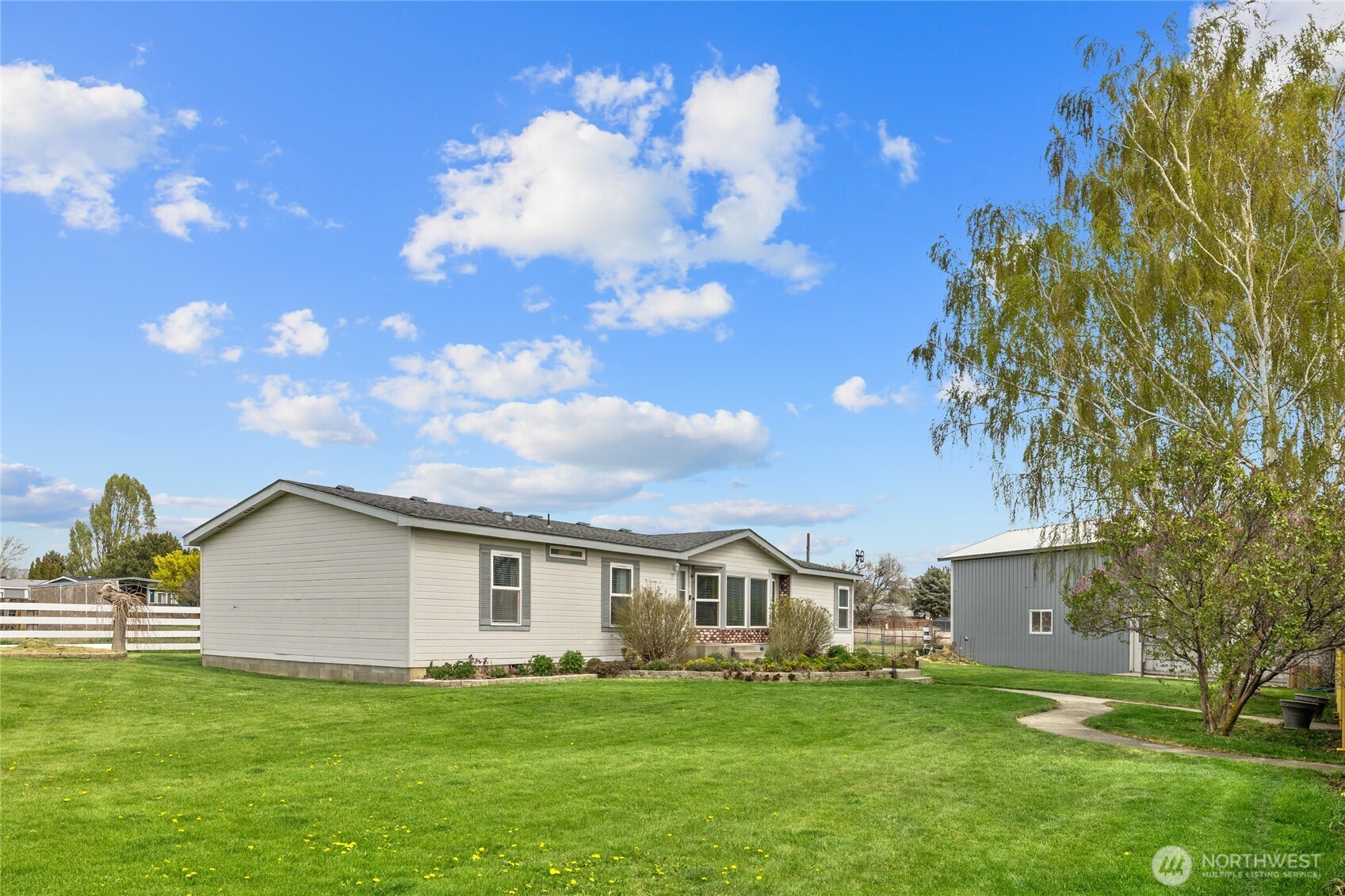 700 N Pierce Street , Kittitas, WA 98934